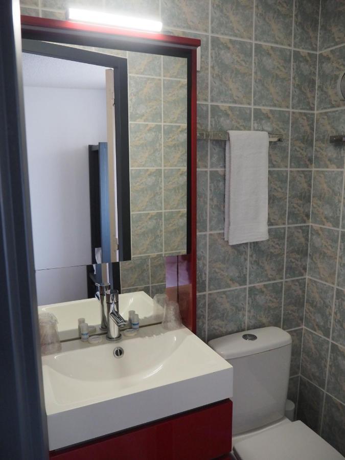 Hotel Le Foirail 菲雅克 外观 照片