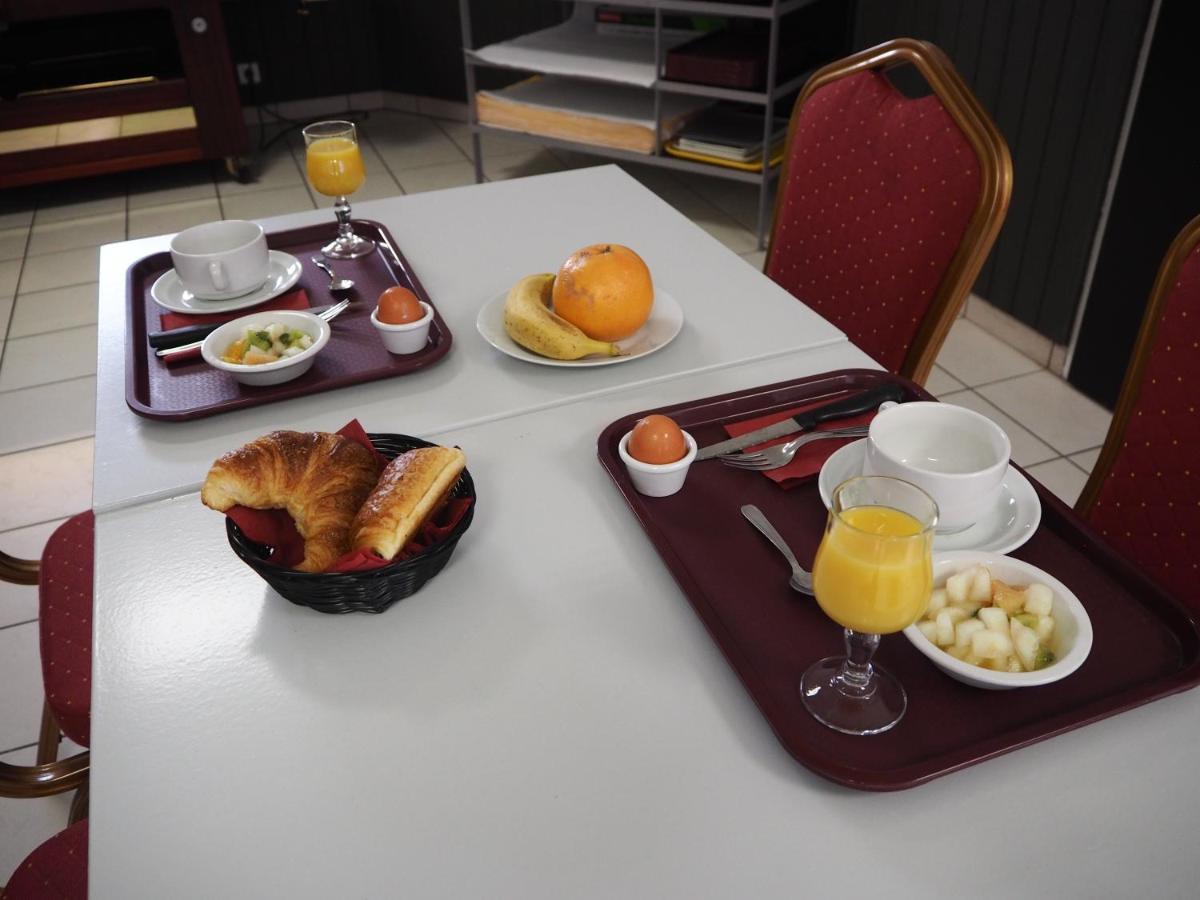 Hotel Le Foirail 菲雅克 外观 照片