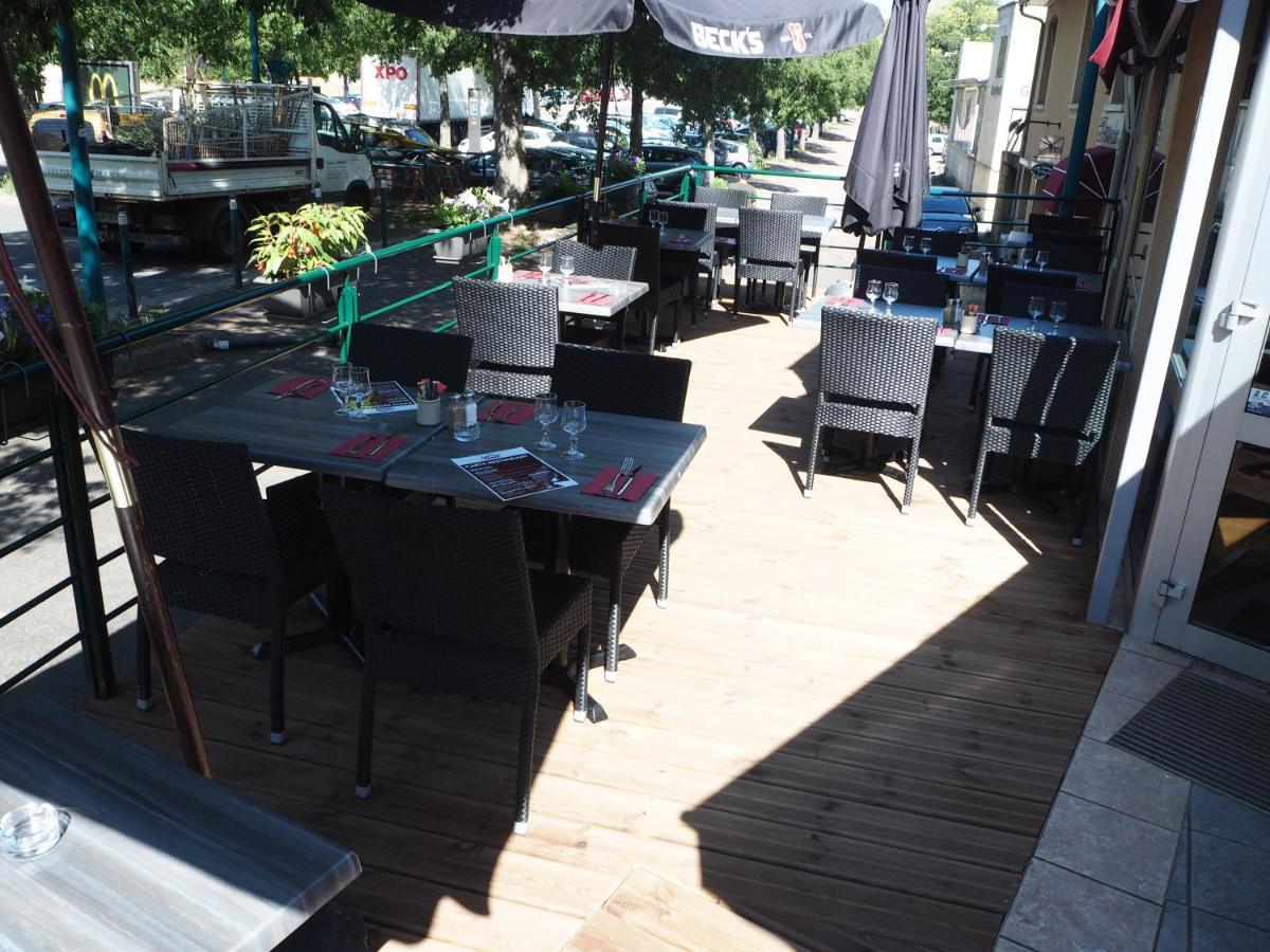 Hotel Le Foirail 菲雅克 外观 照片